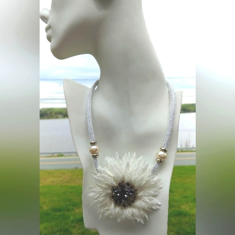 Fabric Flower petal statement necklace  NWT